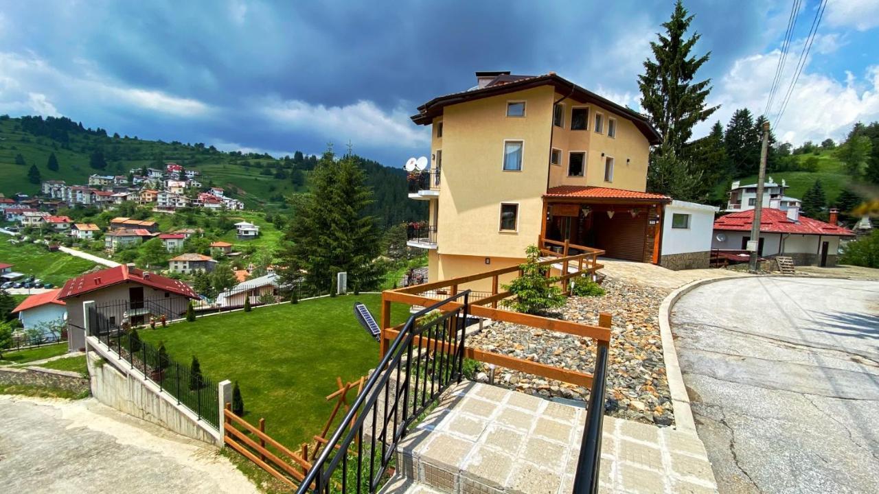 House Proctor Apartment Stoykite Bagian luar foto