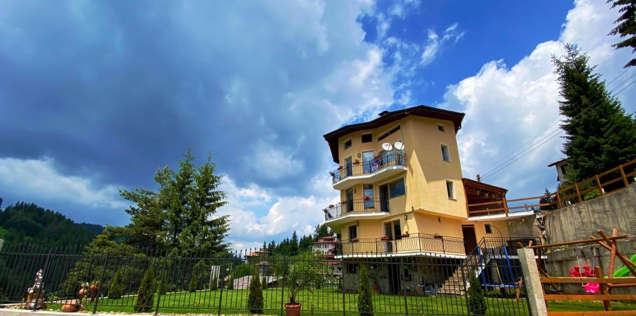 House Proctor Apartment Stoykite Bagian luar foto